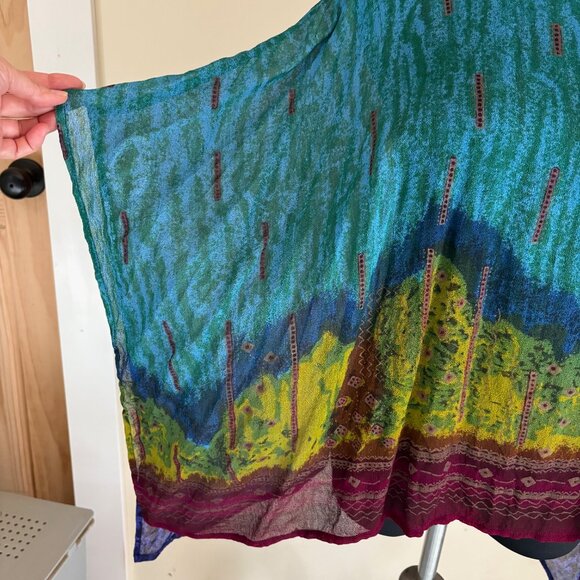 The Pyramid Collection Asymmetrical Crinkle Multicolor Textured Tunic One Size - Picture 10 of 12